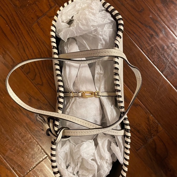 NWOT Tory Burch leather Bag - Picture 3 of 5